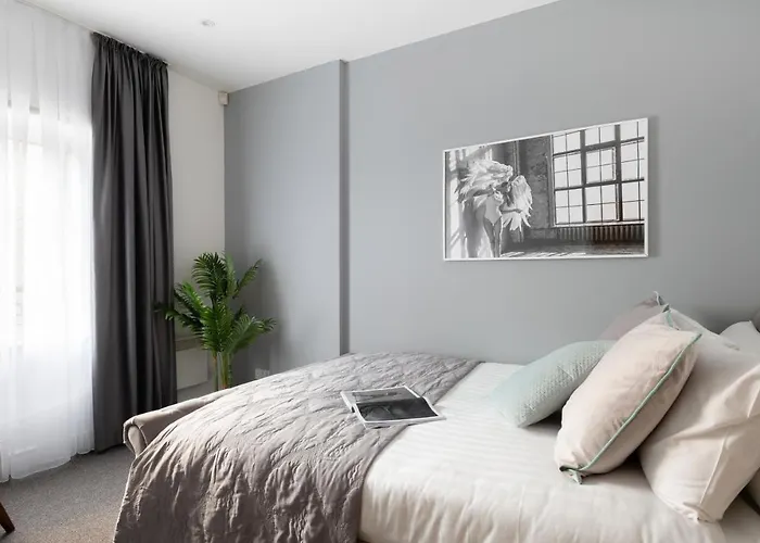 Modern And Spacious 3 Bed Apt Next To The Shard
